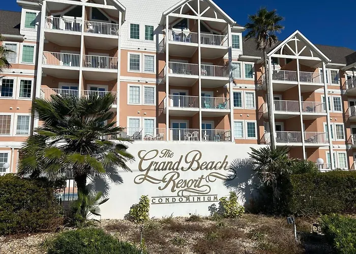 Grand 105 Apartment *