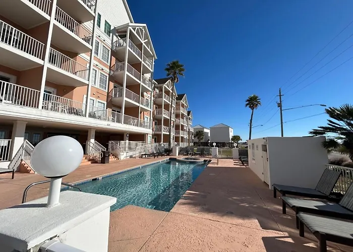 Grand 105 Apartment