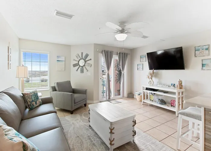 Grand 105 Apartment *